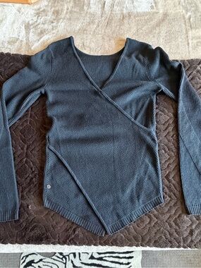 Lululemon cashmere blend sweater